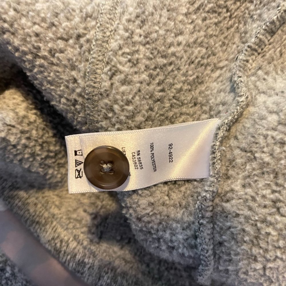 Cabela's Women's Sweater in Size S Buttons at Collar Super Soft! - Picture 8 of 8